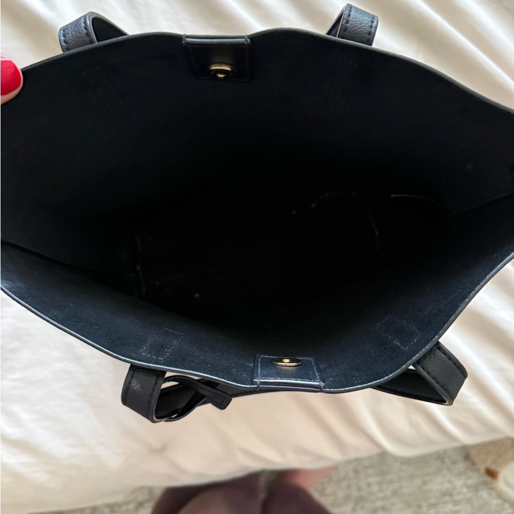 Saint Laurent shopping north/south toy tote in smooth leather - Picture 2 of 4